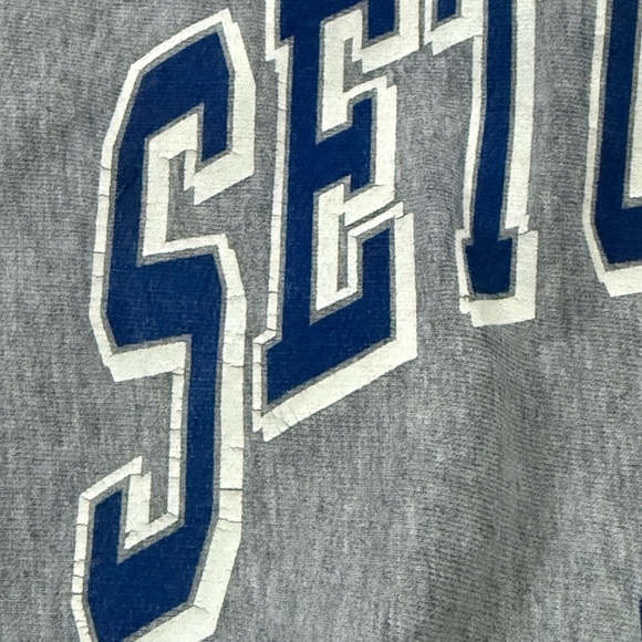 Vintage 90s MV Sport Seton Hall Pirates Basketball Crewneck Sweatshirt Small S - Picture 3 of 8